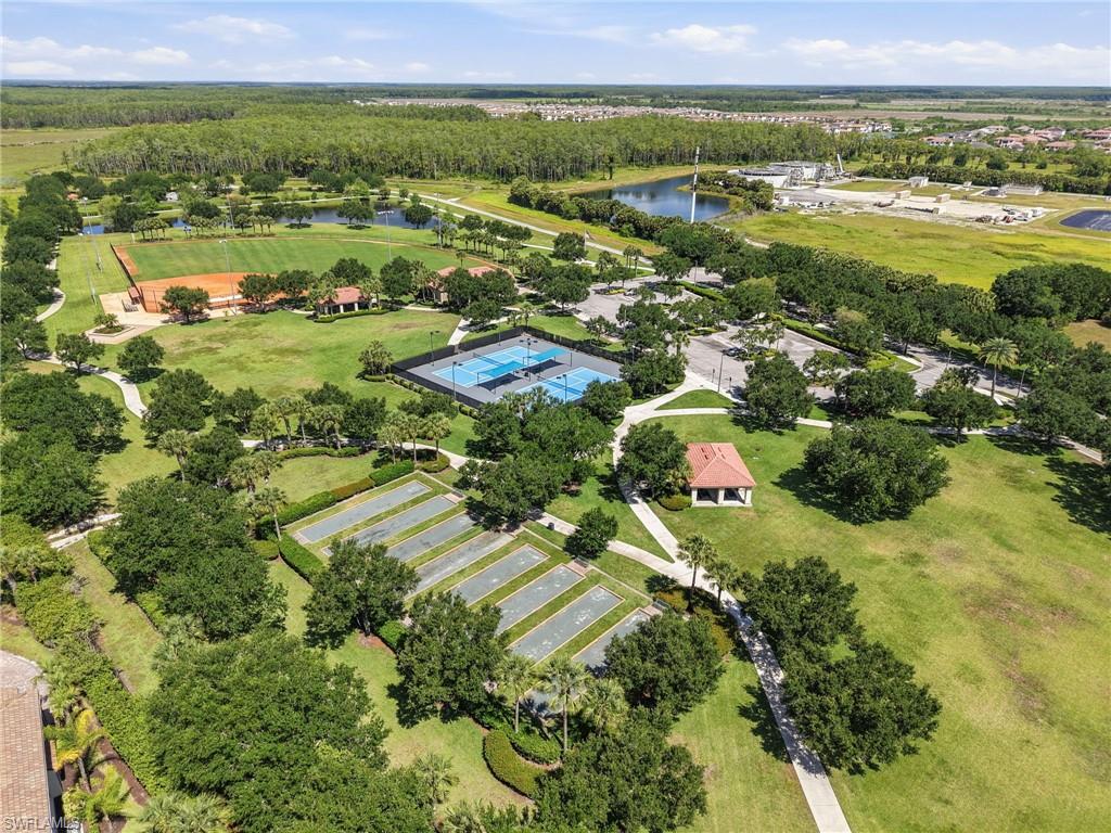 5689 Mayflower WAY 1003 photo 32