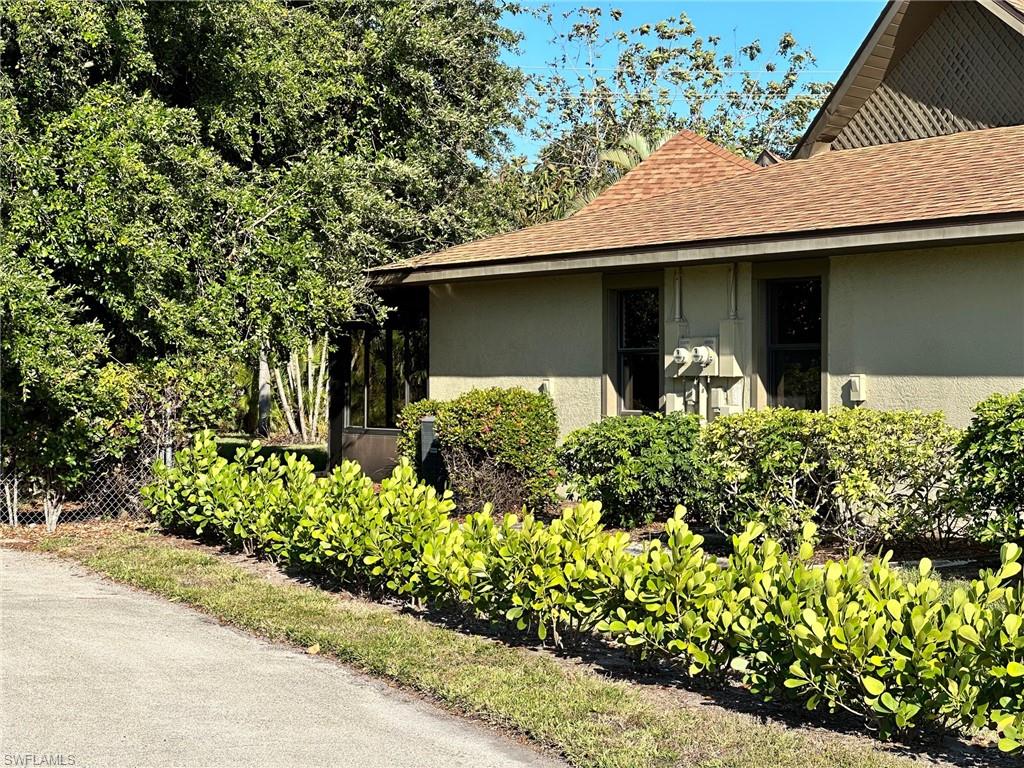 4266 Island CIR B photo 12