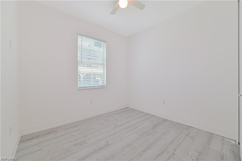 2223 Carver AVE photo 9