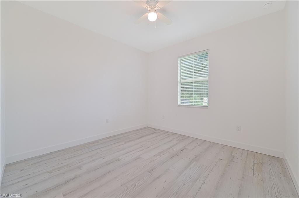 2223 Carver AVE photo 8