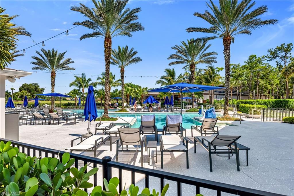 Club Pool & Restaurant