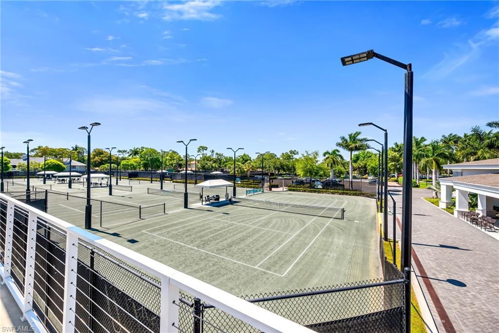 Wyndemere Tennis Stadium & Tie Breaker Retaurant