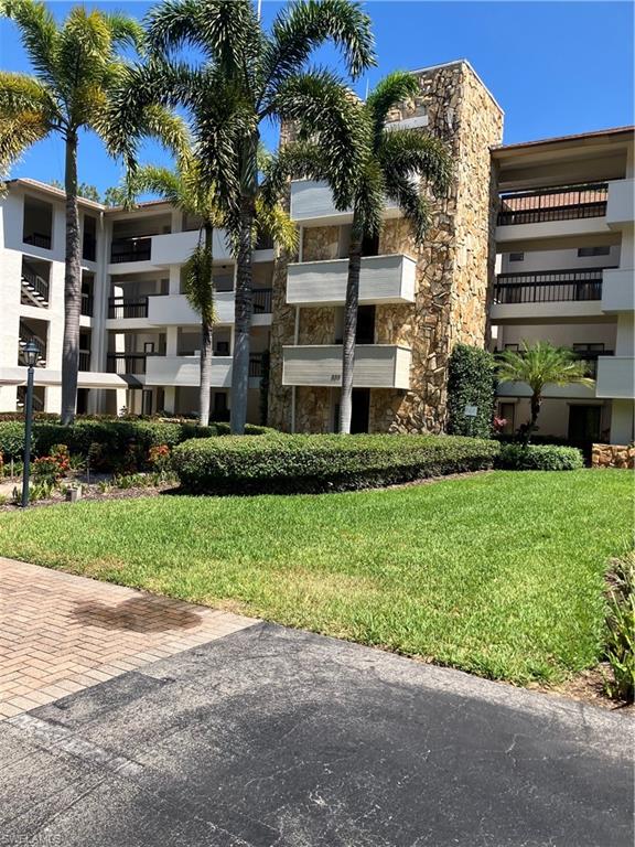 200 Wyndemere WAY B402 photo 37
