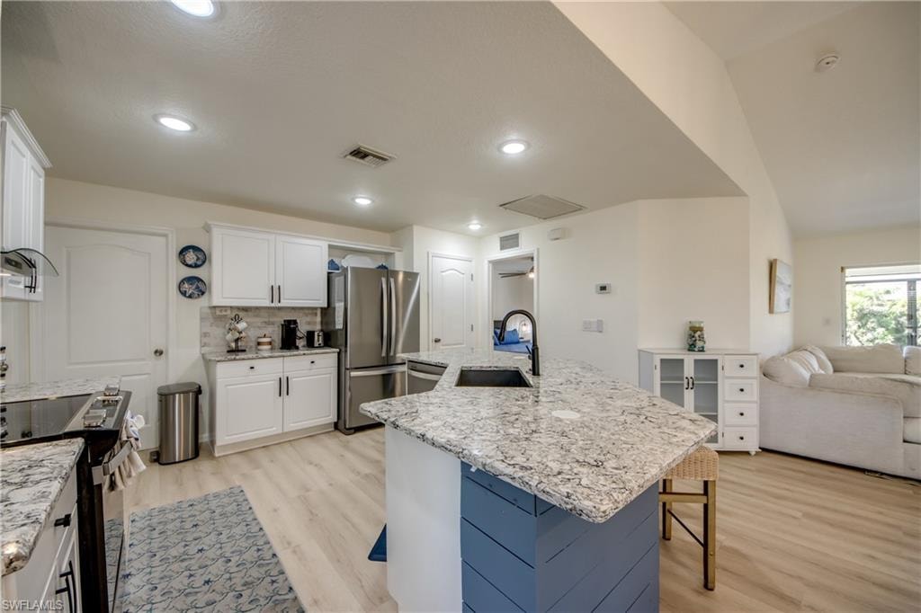 2920 NW 25th LN photo 12