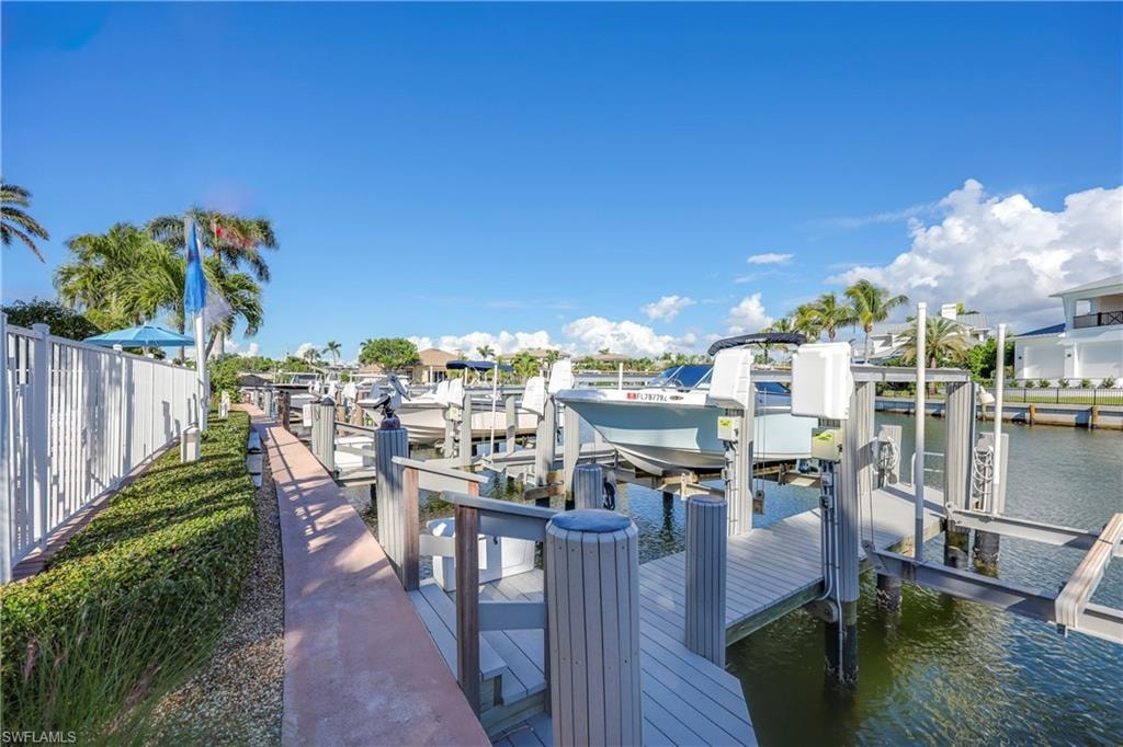 2100 Gulf Shore BLVD N 212 photo 27