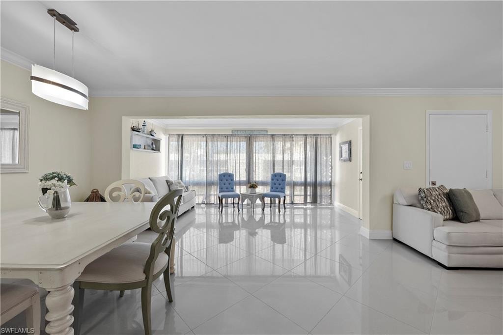 2100 Gulf Shore BLVD N 212 photo 13