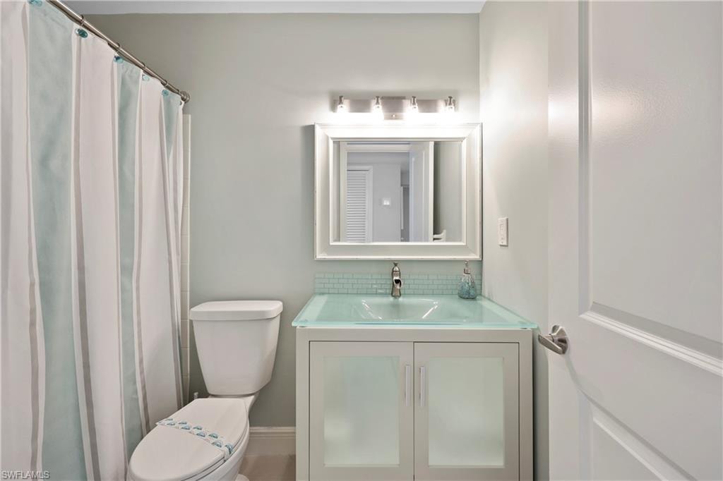 2100 Gulf Shore BLVD N 212 photo 22