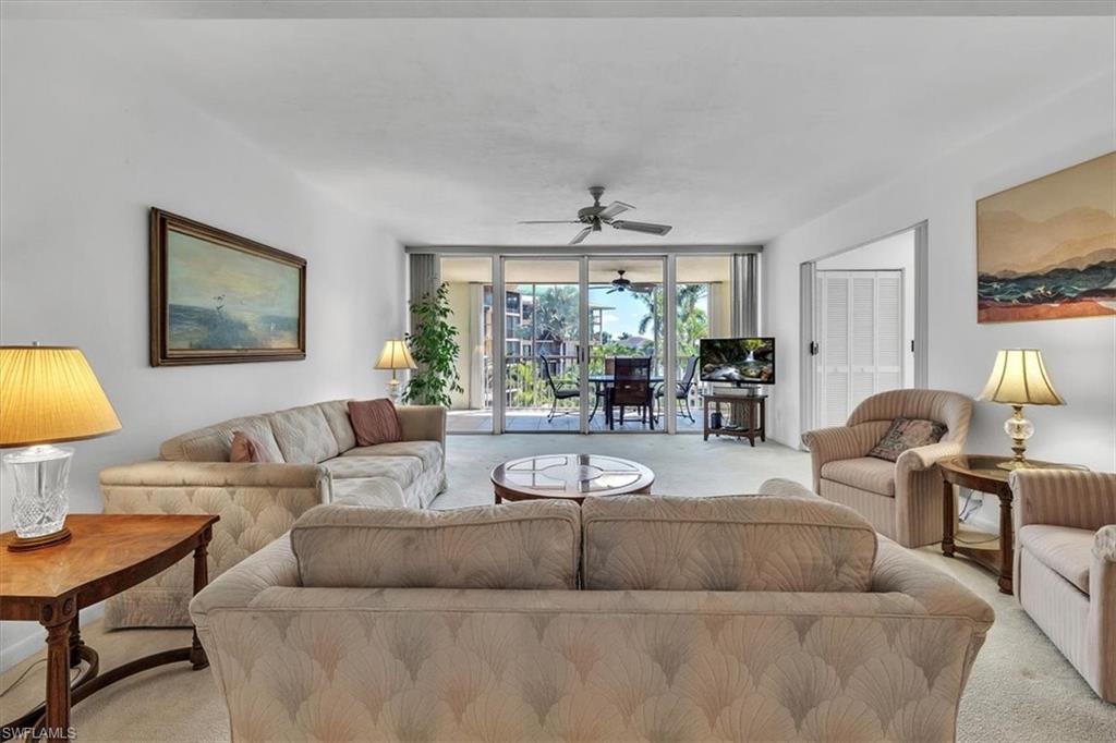 848 Collier CT 304