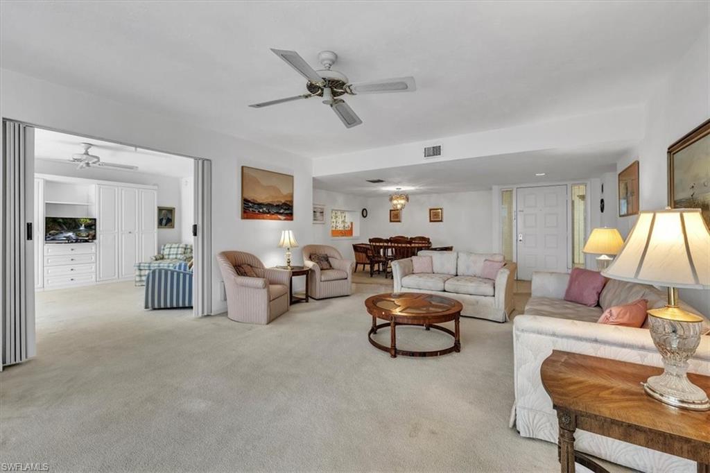 848 Collier CT 304 photo 10