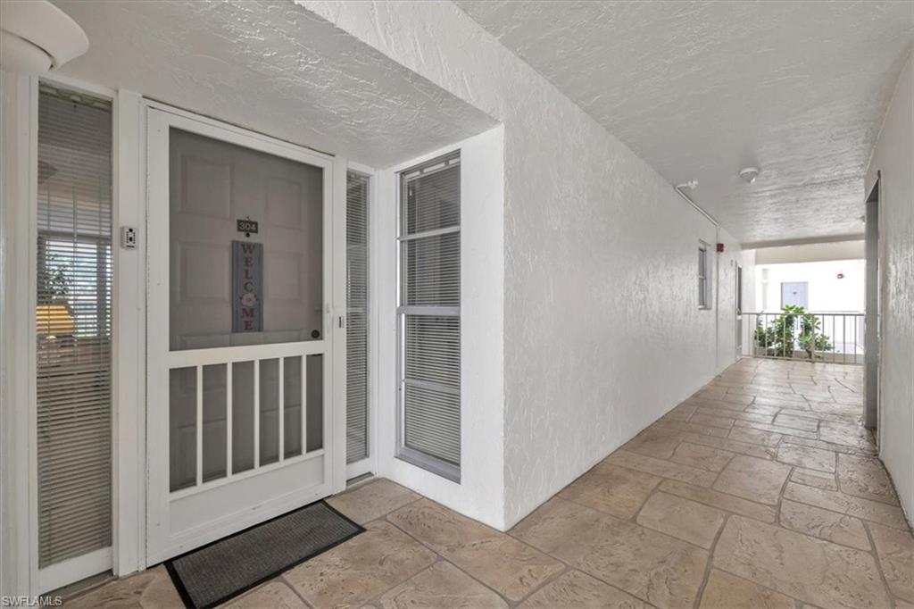 Front Entry to Unit #304