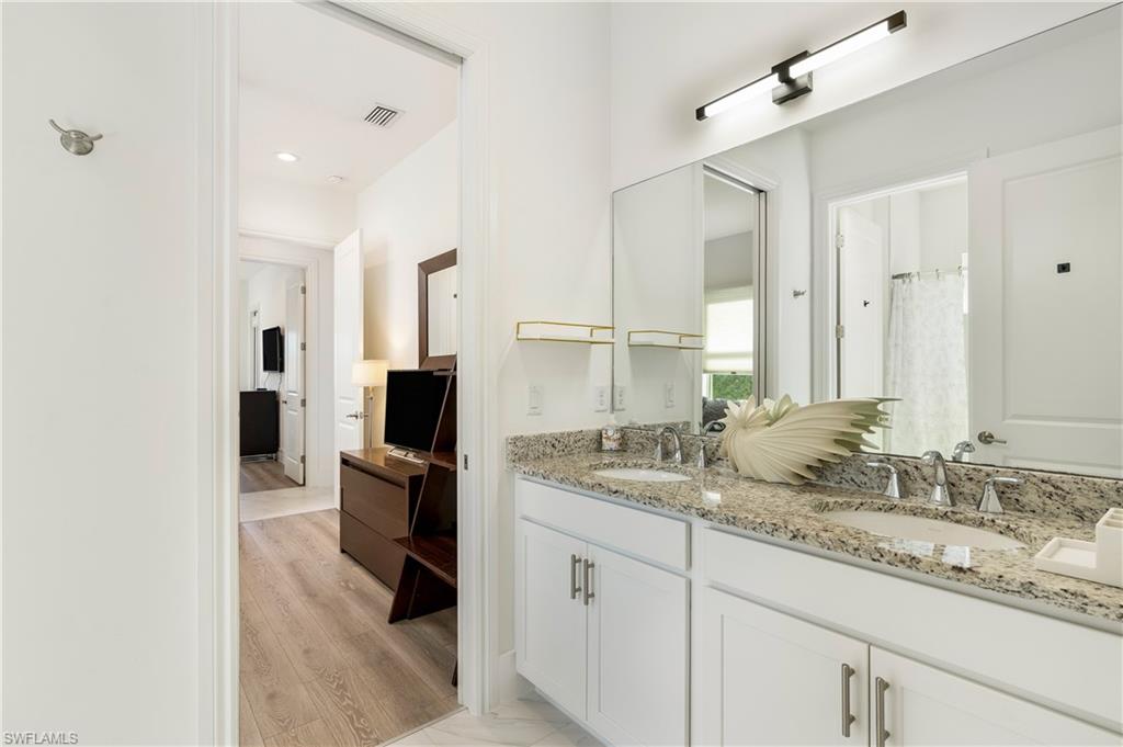 17288 Hidden Estates CIR photo 14