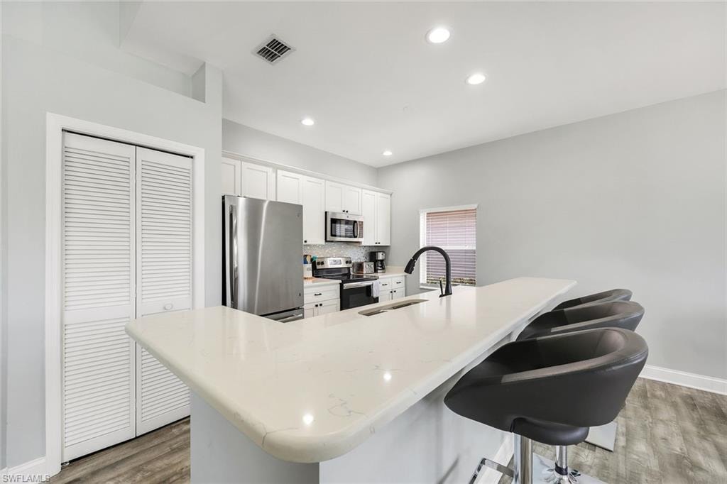 7107 Falcons Glen BLVD photo 10
