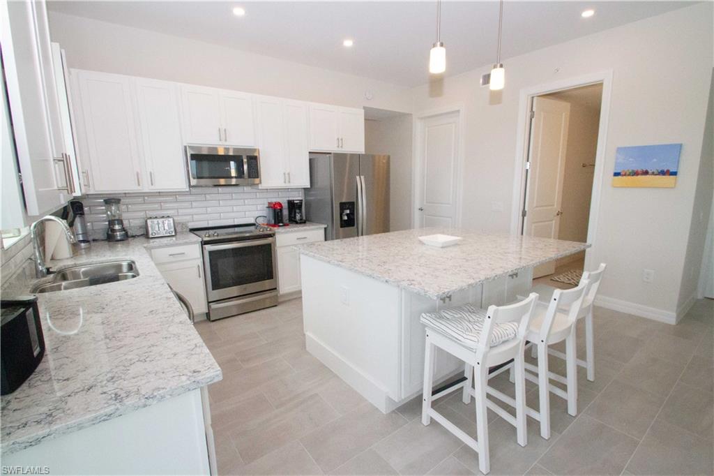 163 Indies DR E 106 photo 13