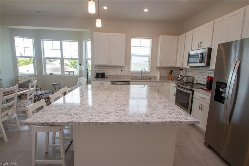 163 Indies DR E 106 photo 38