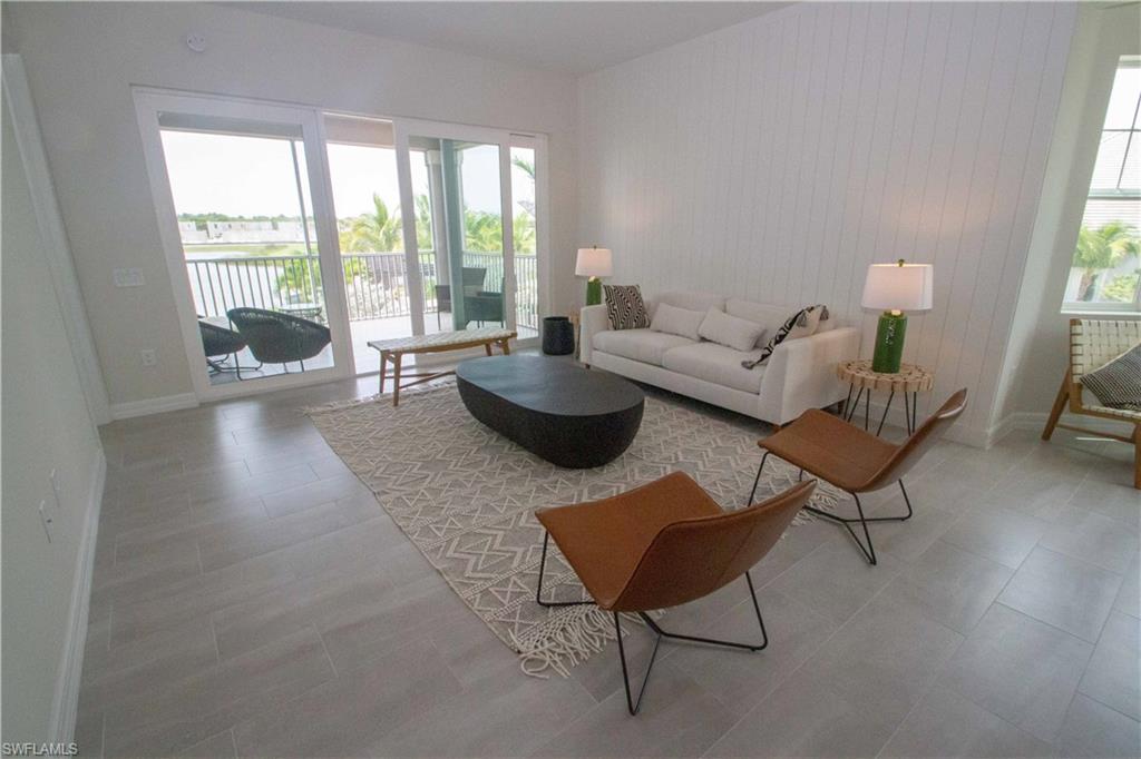 163 Indies DR E 106