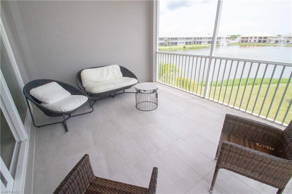163 Indies DR E 106 photo 25