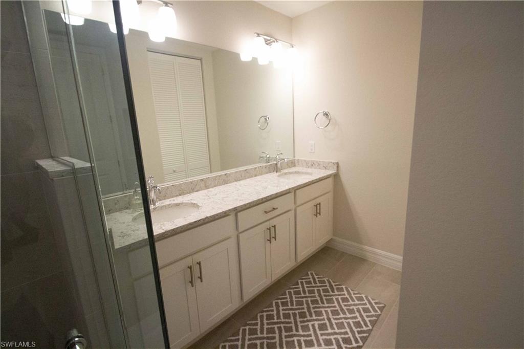 163 Indies DR E 106 photo 21