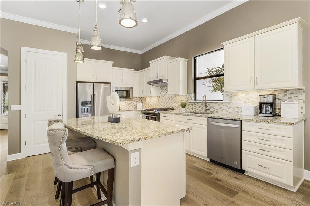 9248 Cormorant DR photo 6