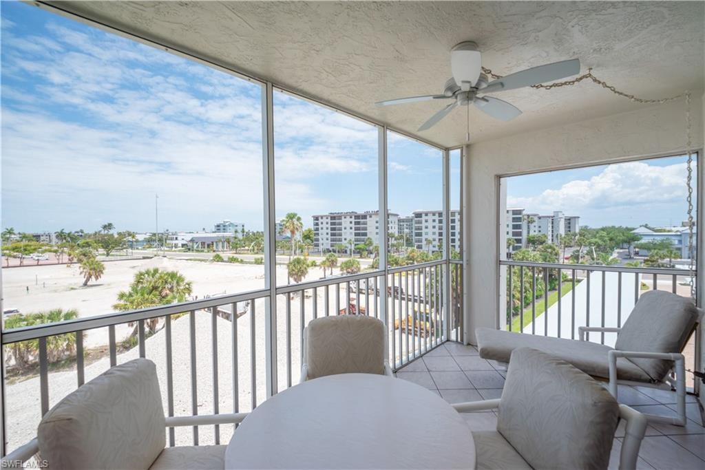 6900 Estero BLVD 401 photo 16