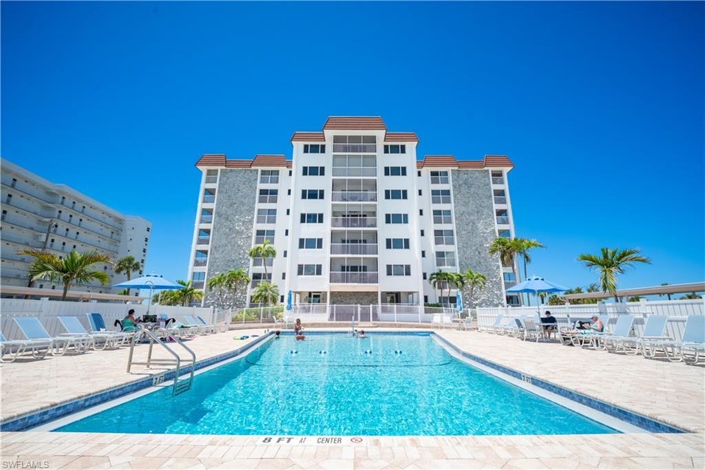 6900 Estero BLVD 401