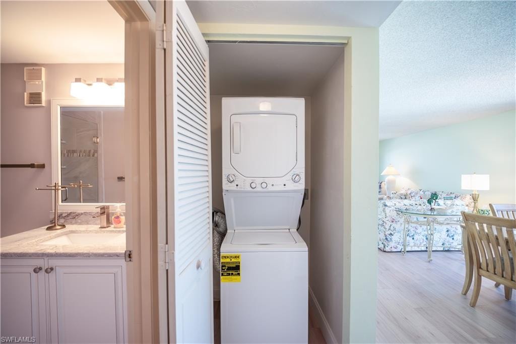 6900 Estero BLVD 401 photo 28