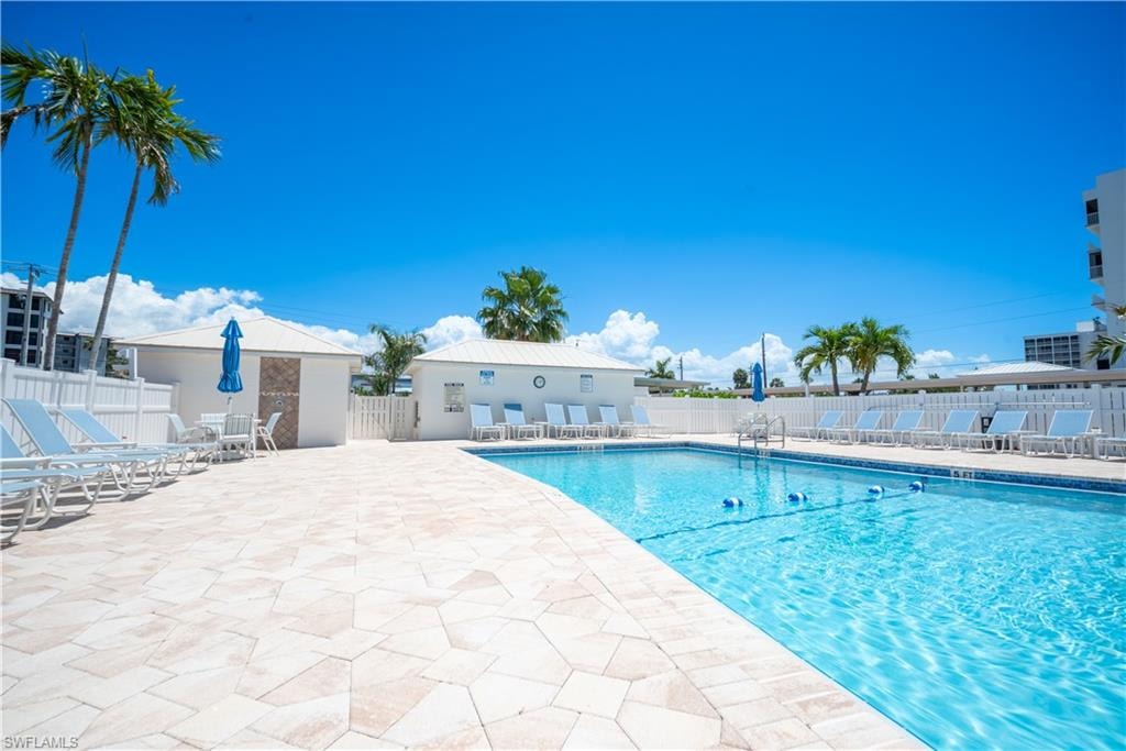 6900 Estero BLVD 401 photo 30