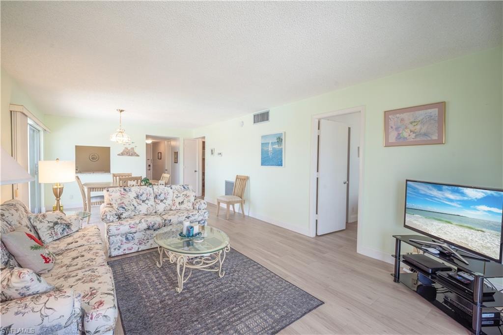 6900 Estero BLVD 401 photo 14
