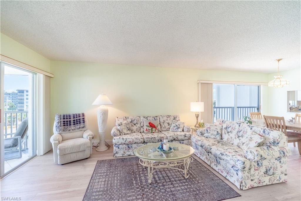 6900 Estero BLVD 401 photo 11