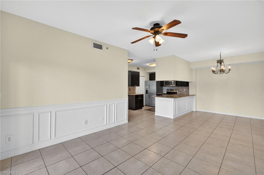 6401 Aragon WAY 106 photo 10