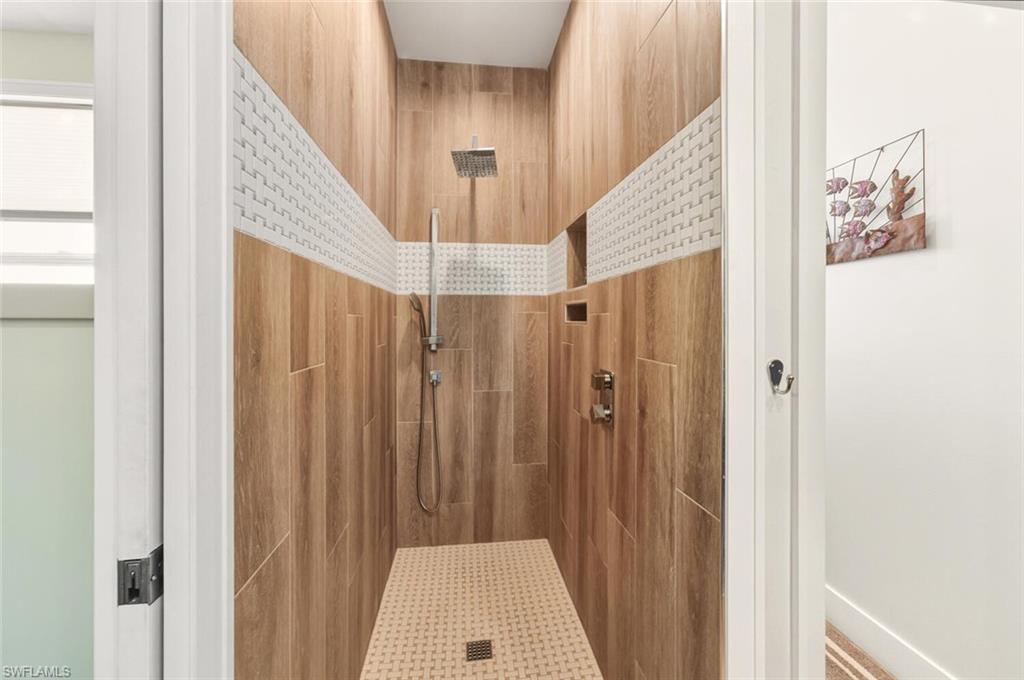 27088 Del LN photo 38