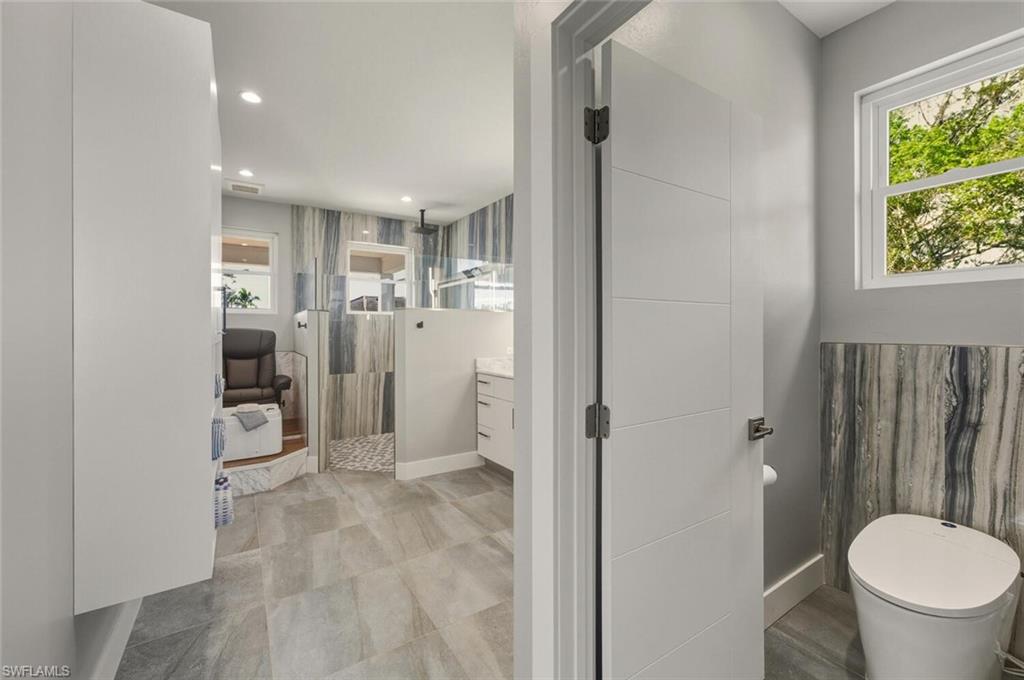 27088 Del LN photo 18