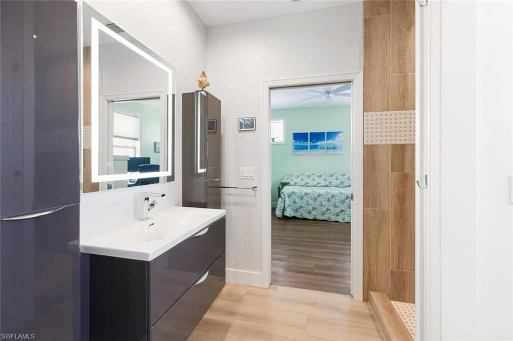 27088 Del LN photo 37
