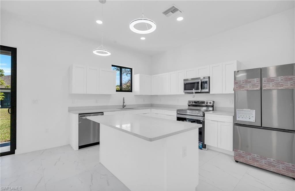 3924 NW 38th ST photo 17