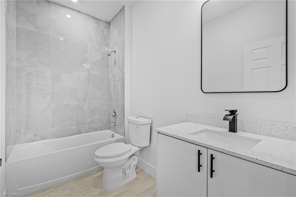 2220 Kenneth AVE S photo 8