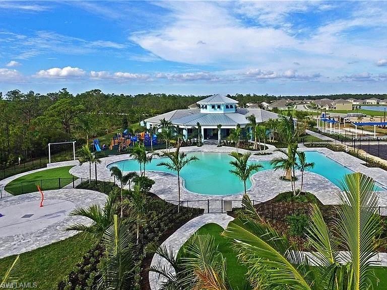 2739 Merida LN photo 25