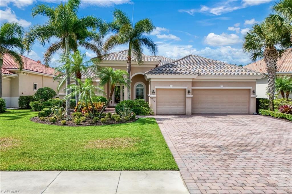 Attached 3 car garage