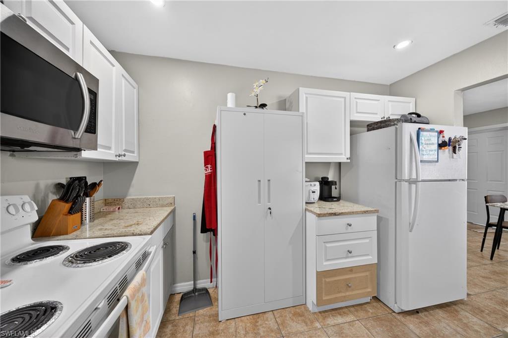 2992 Lafayette ST photo 8