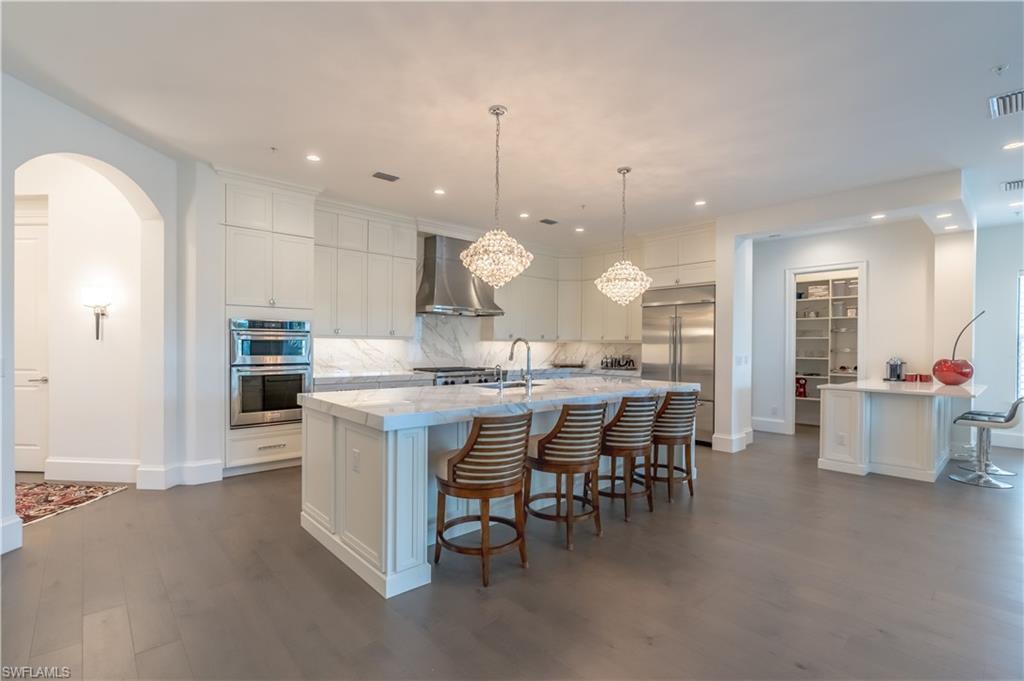 Porcelain counter tops and island
