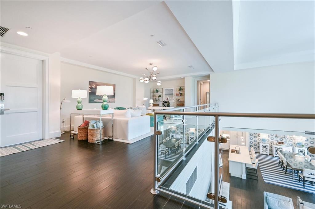 Upper Loft Area/Office