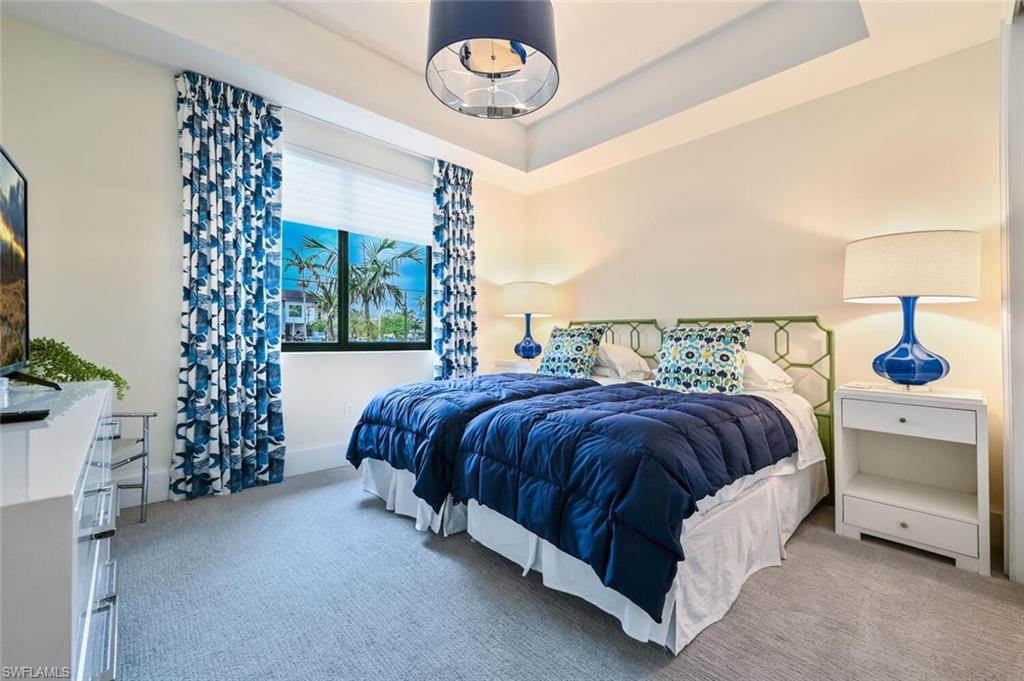 2 Single Twin Beds