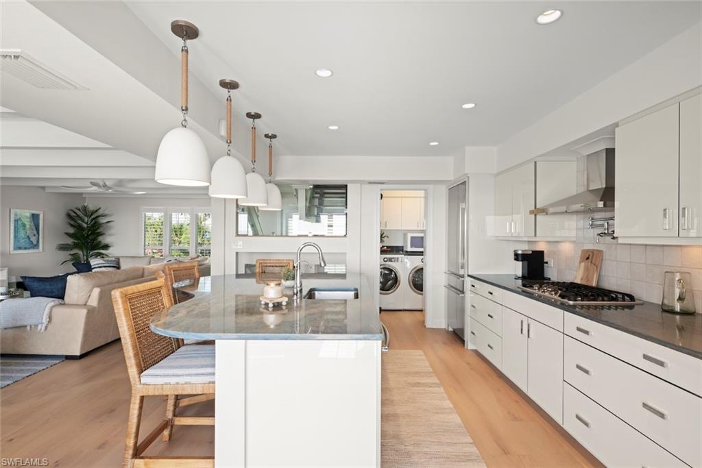 1 Sunset Captiva LN photo 6