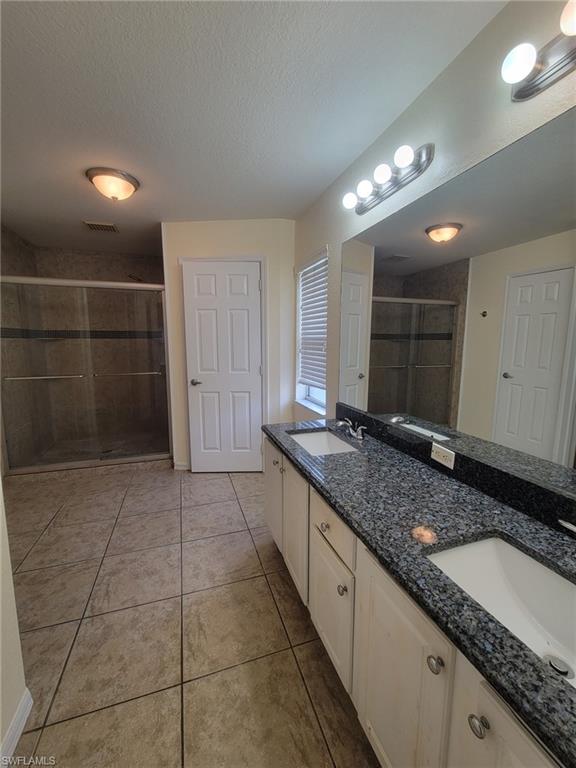 8071 Liriope LOOP photo 13