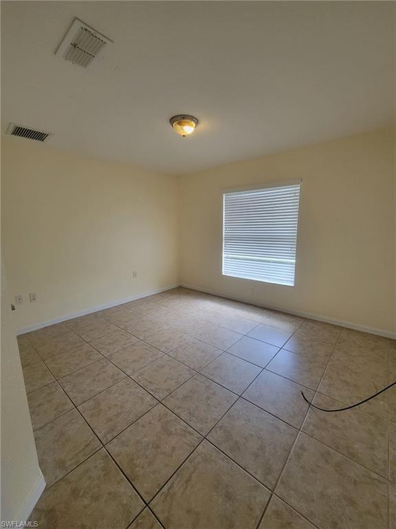 8071 Liriope LOOP photo 10