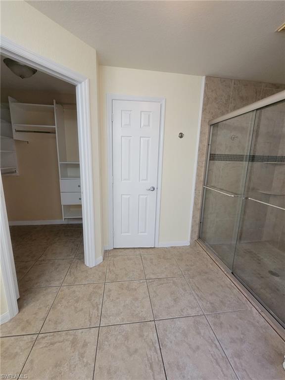 8071 Liriope LOOP photo 14