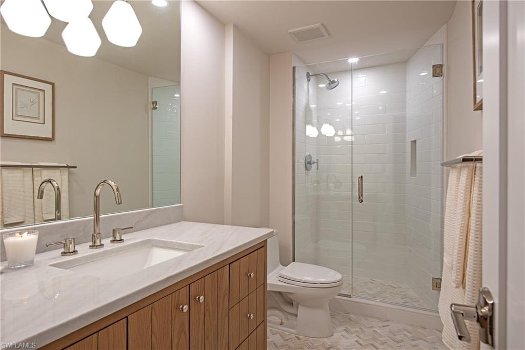 400 Park Shore DR 304 photo 6
