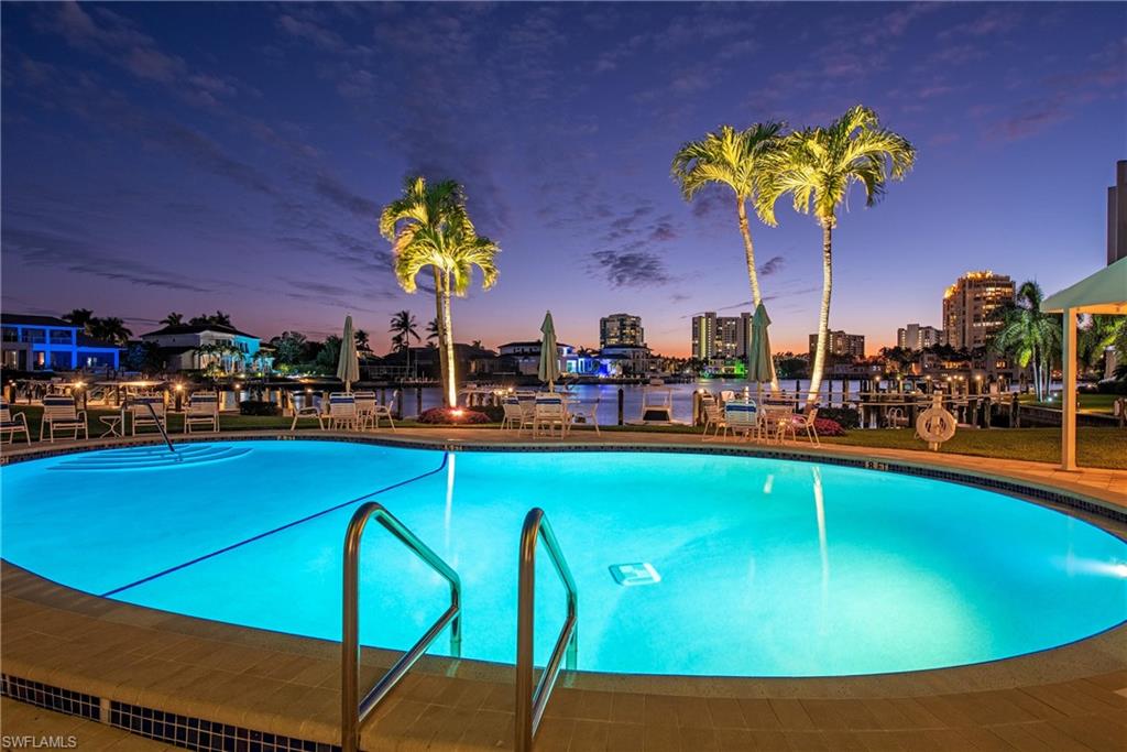 400 Park Shore DR 304
