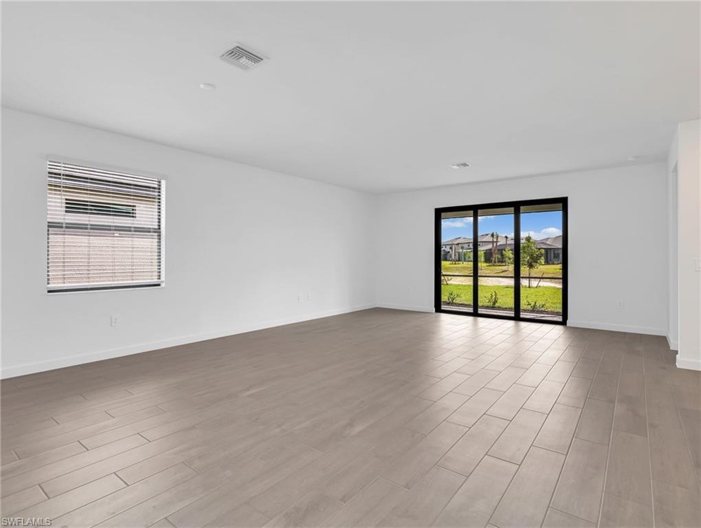 19228 Gentry PL photo 6