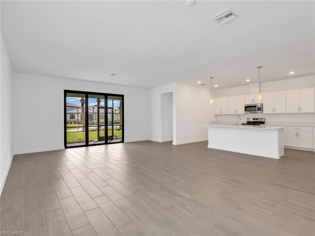 19228 Gentry PL photo 7