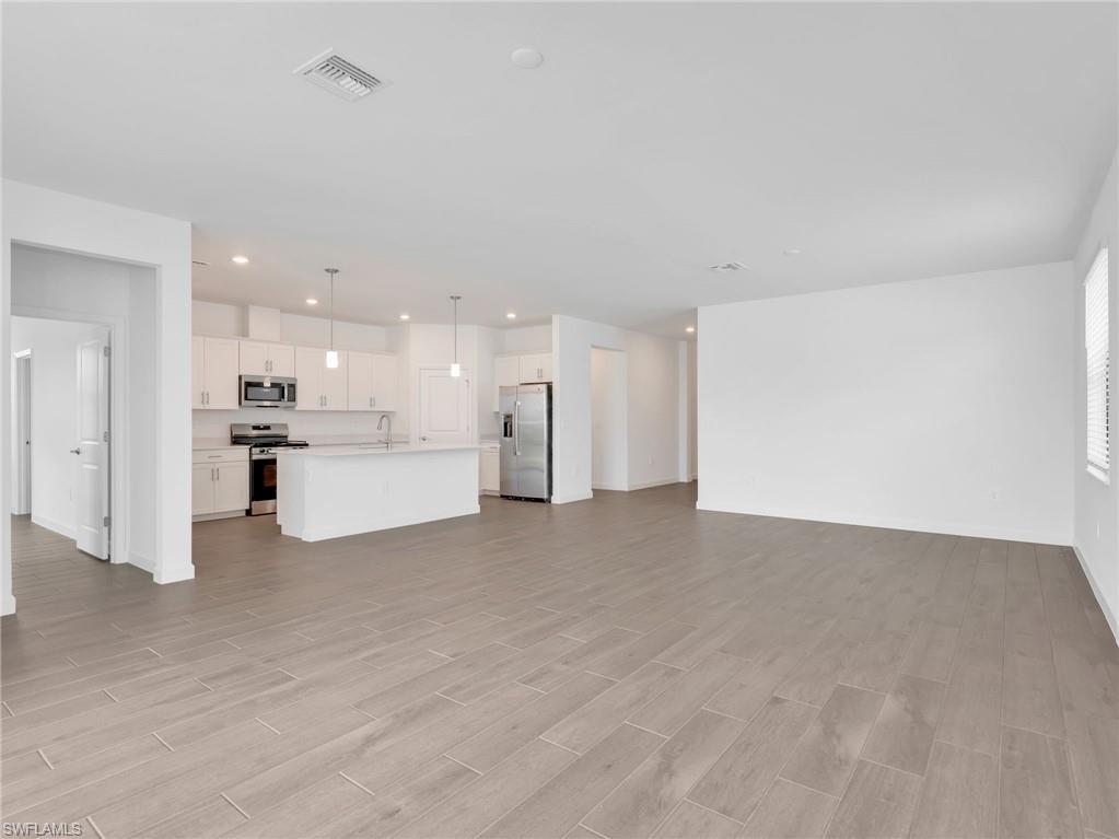 19228 Gentry PL photo 8