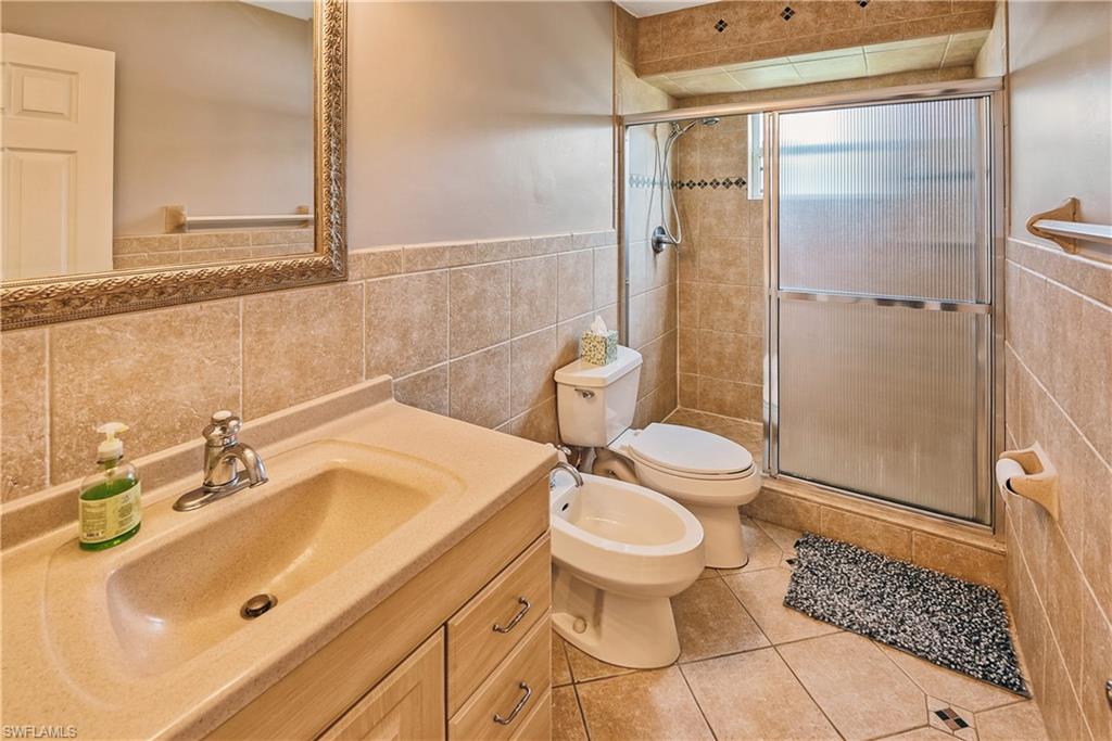 10839 Sea Coral CT photo 20